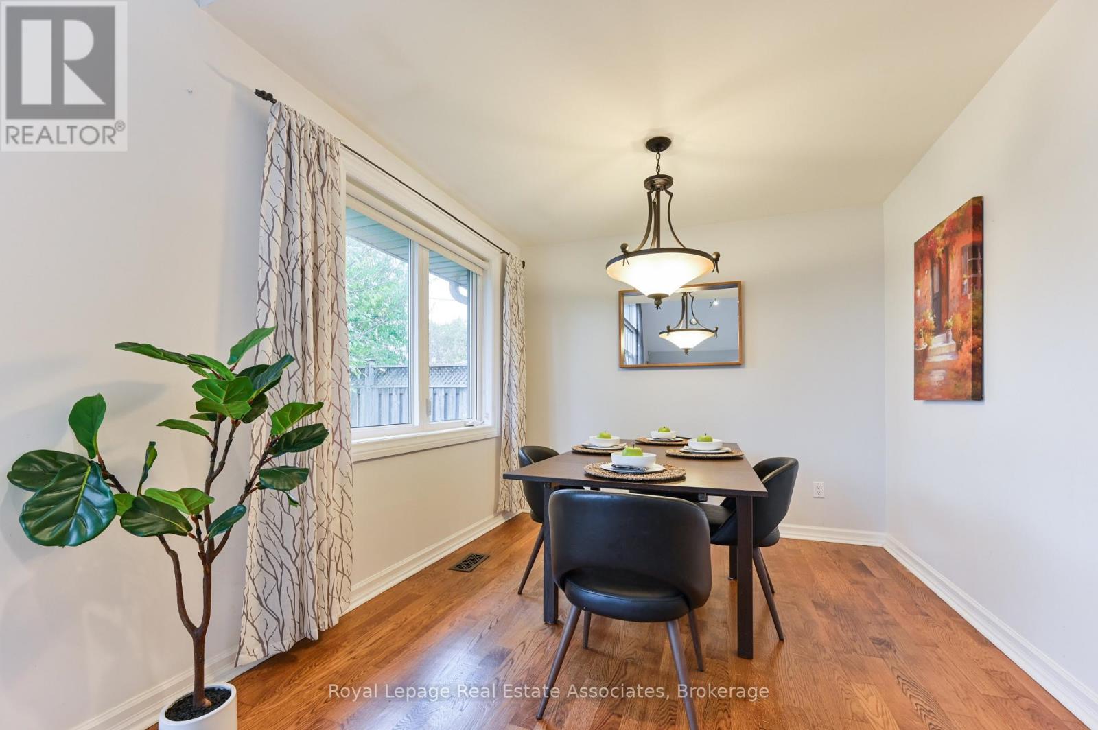 39 Shipley Road, Toronto, Ontario  M9R 3H9 - Photo 10 - W12516202