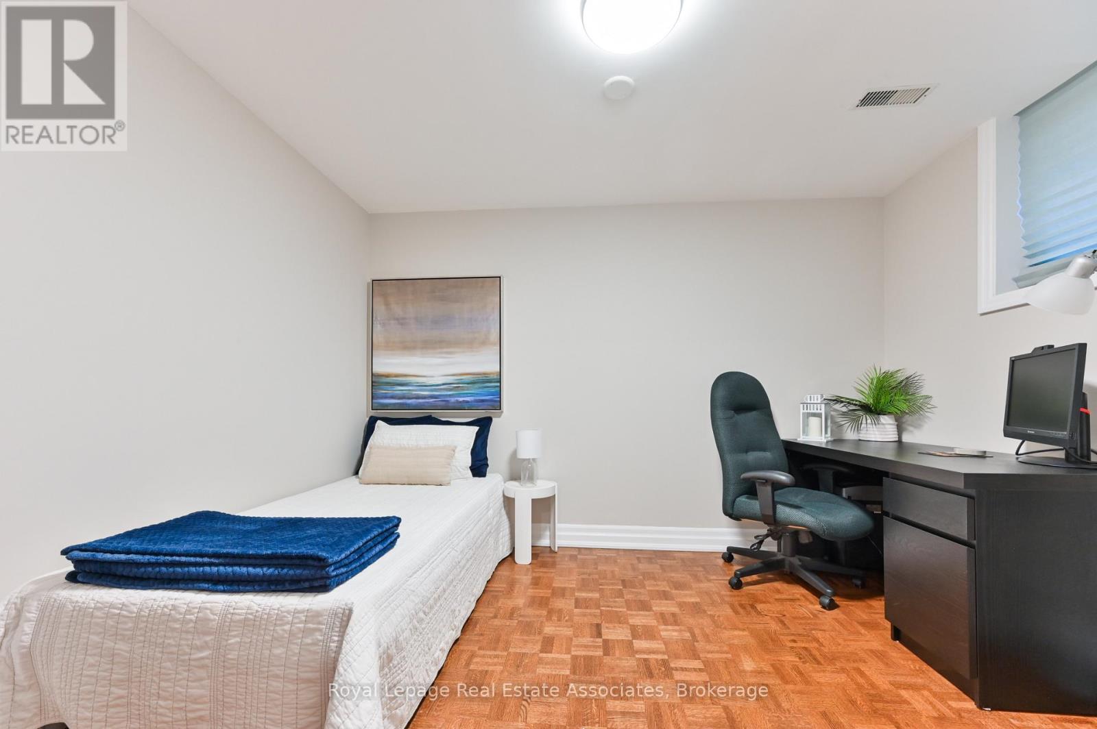 39 Shipley Road, Toronto, Ontario  M9R 3H9 - Photo 26 - W12516202