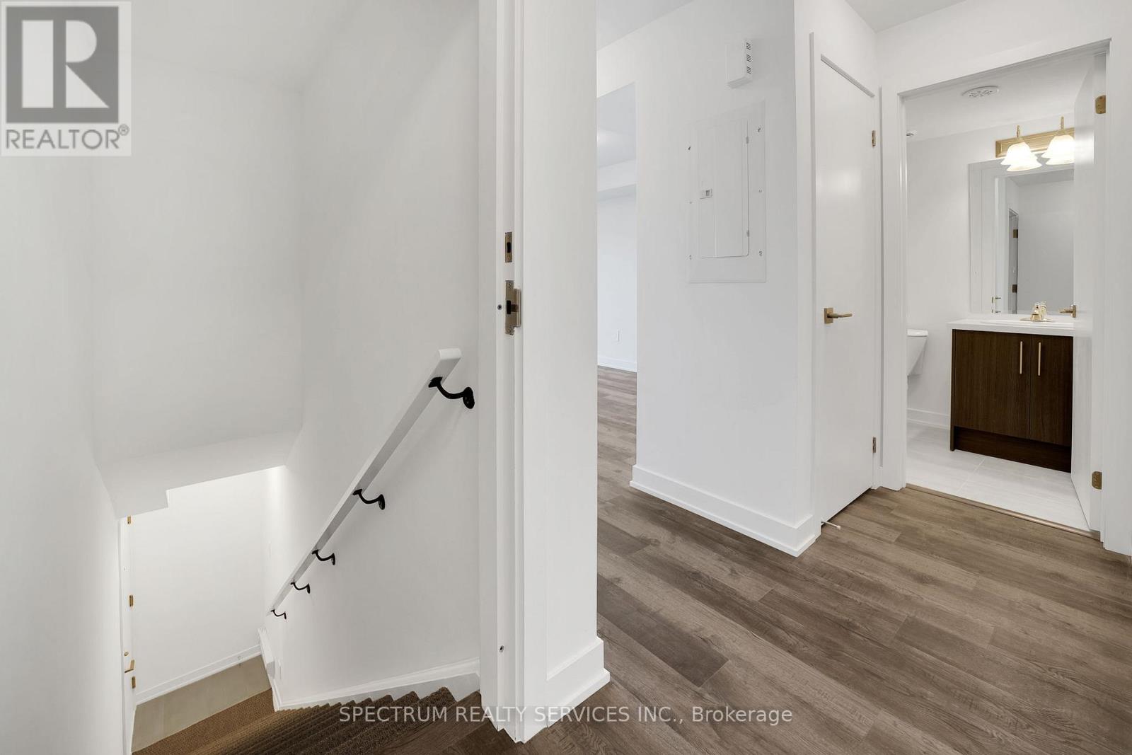 15 - 25 Romilly Avenue, Brampton, Ontario  L7A 5L8 - Photo 5 - W12516212