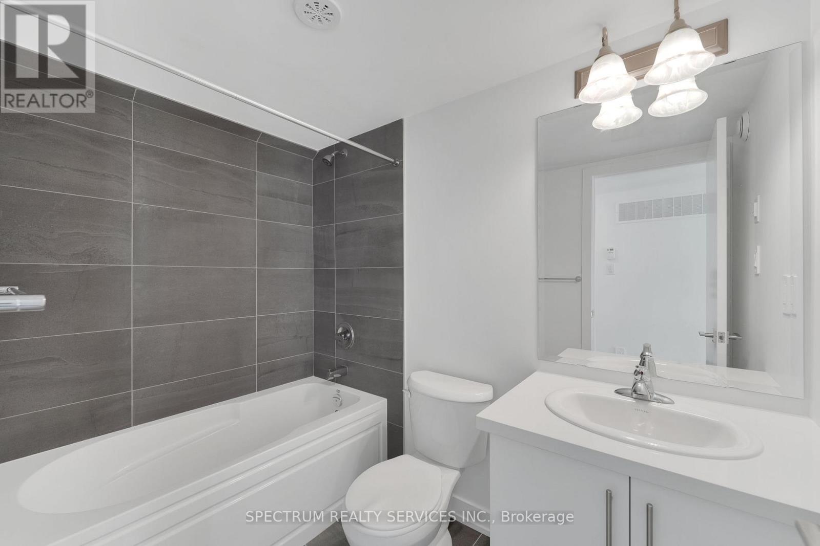 10 - 25 Romilly Avenue, Brampton, Ontario  L7A 5L8 - Photo 22 - W12516232