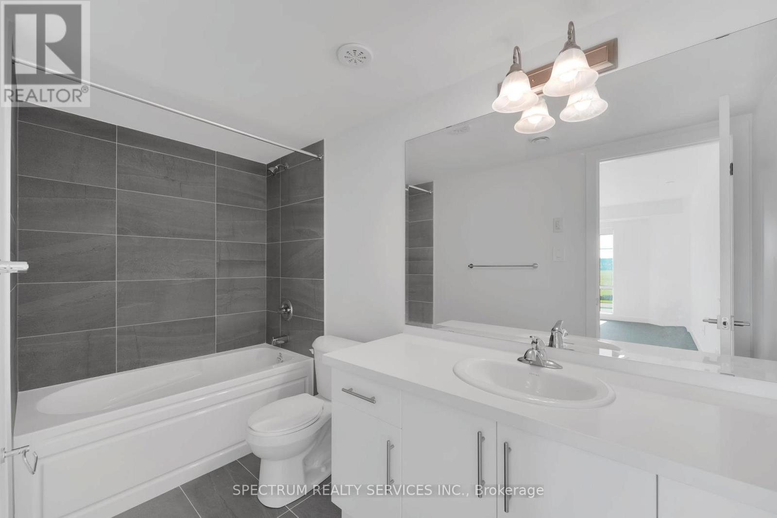 10 - 25 Romilly Avenue, Brampton, Ontario  L7A 5L8 - Photo 23 - W12516232