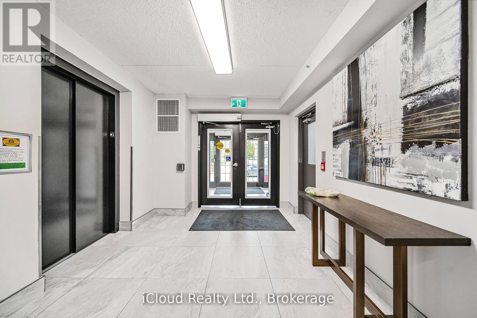 411 - 1440 Main Street E, Milton, Ontario  L9T 8W3 - Photo 3 - W12516234