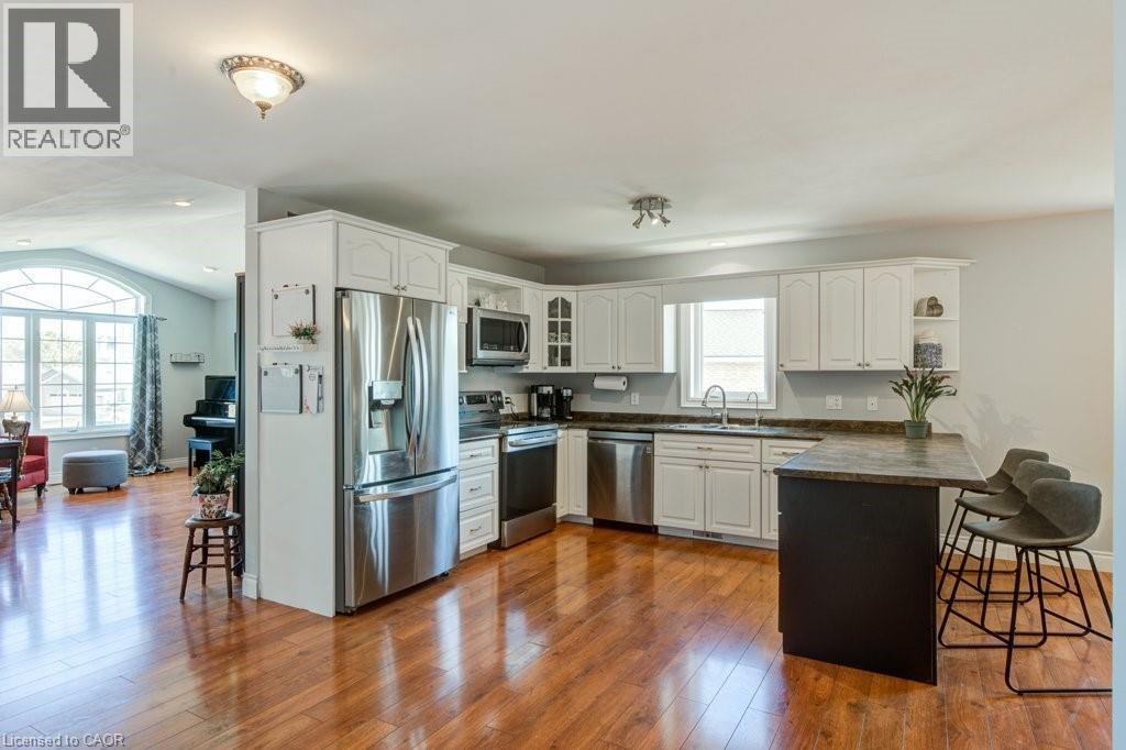 25 Pickett Court, Mitchell, Ontario  N0K 1N0 - Photo 9 - 40776125