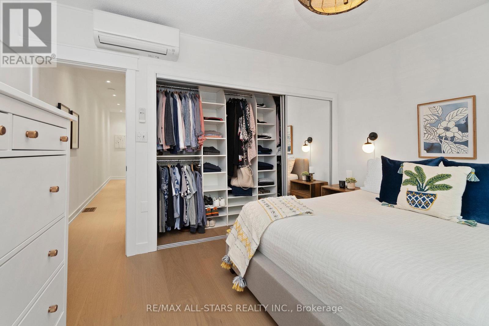 962 Shaw Street, Toronto, Ontario  M6G 3M7 - Photo 29 - W12516246