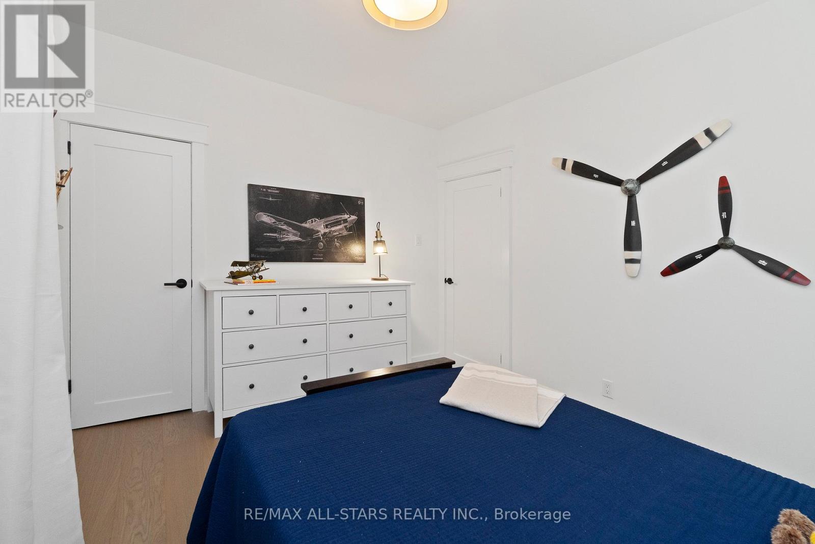 962 Shaw Street, Toronto, Ontario  M6G 3M7 - Photo 32 - W12516246