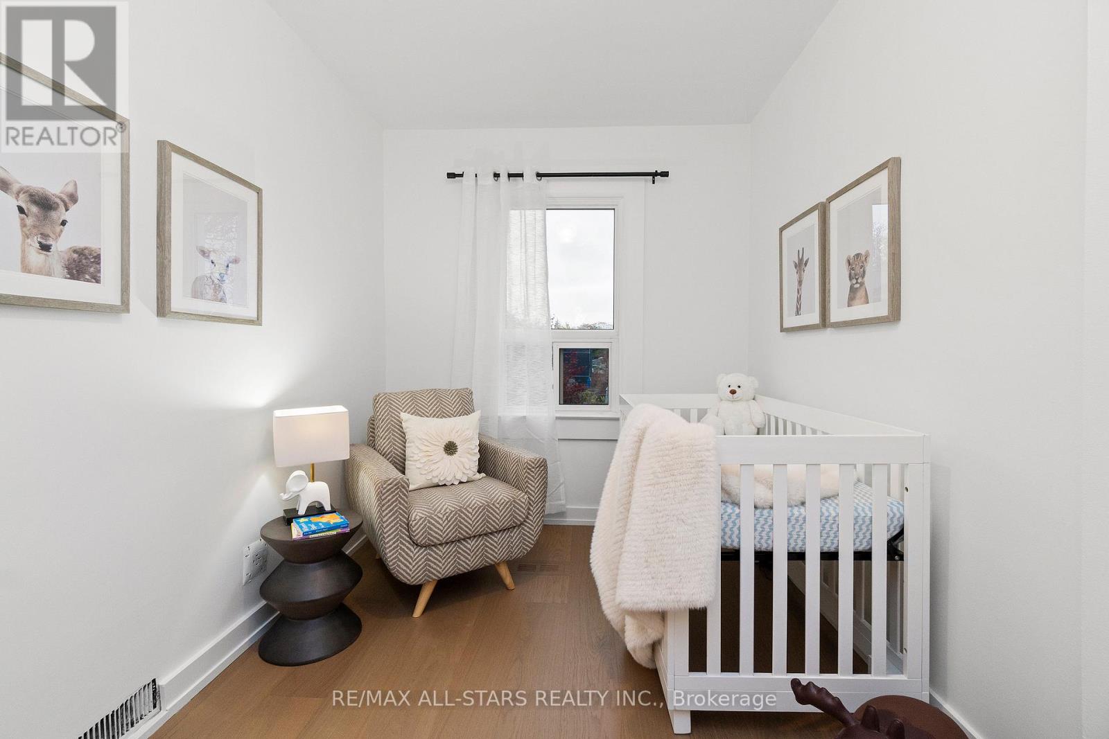 962 Shaw Street, Toronto, Ontario  M6G 3M7 - Photo 34 - W12516246