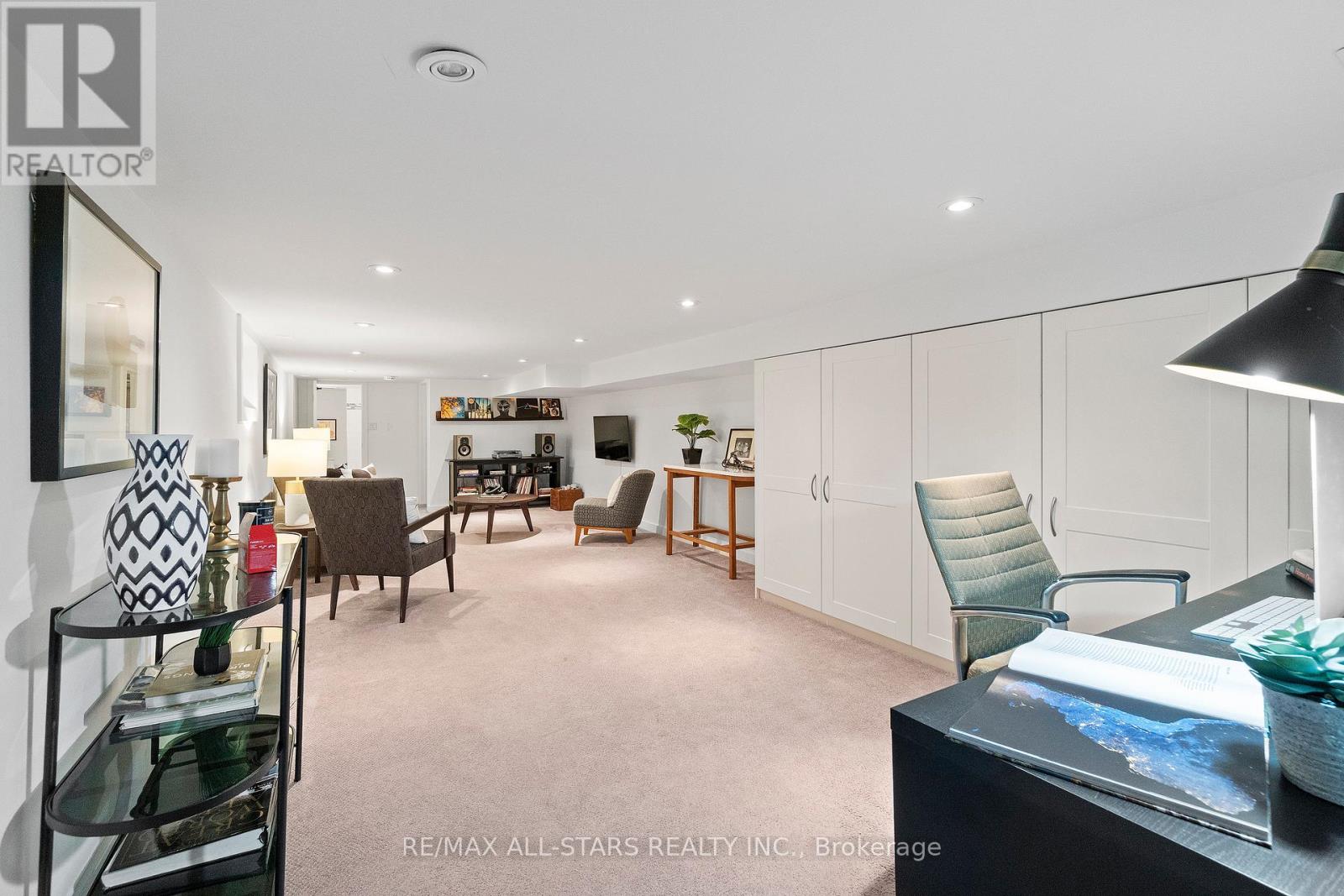 962 Shaw Street, Toronto, Ontario  M6G 3M7 - Photo 40 - W12516246