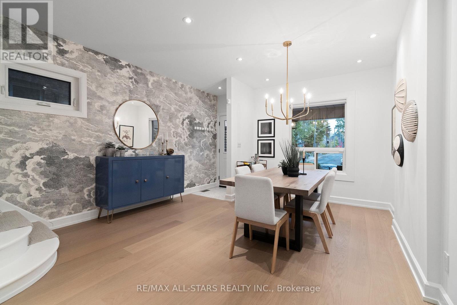 962 Shaw Street, Toronto, Ontario  M6G 3M7 - Photo 6 - W12516246