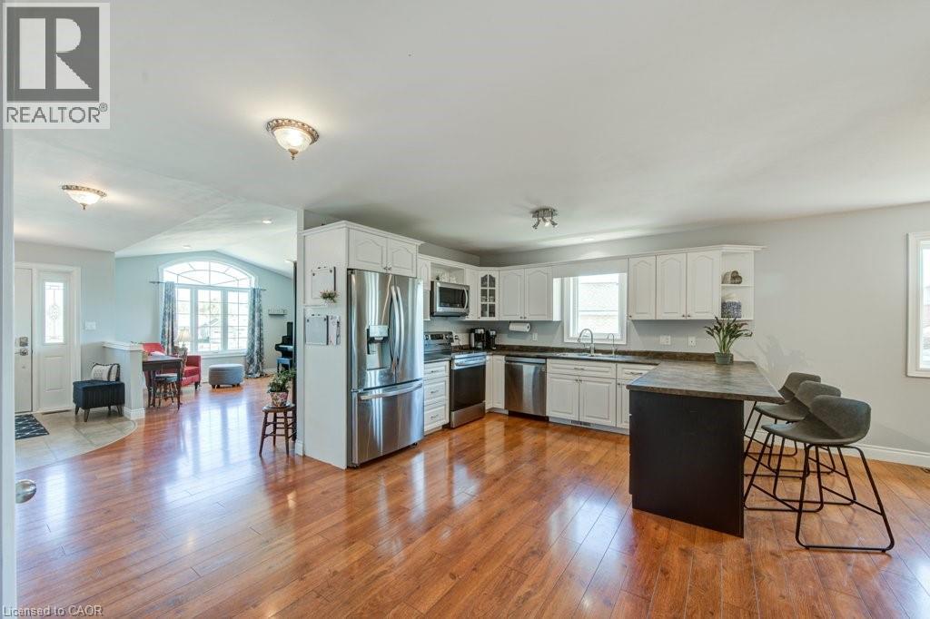 25 Pickett Court, Mitchell, Ontario  N0K 1N0 - Photo 8 - 40776125