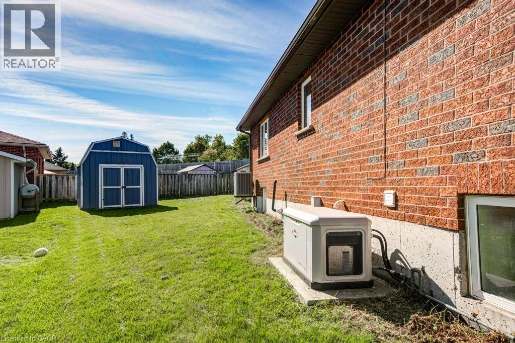 25 Pickett Court, Mitchell, Ontario  N0K 1N0 - Photo 37 - 40776125