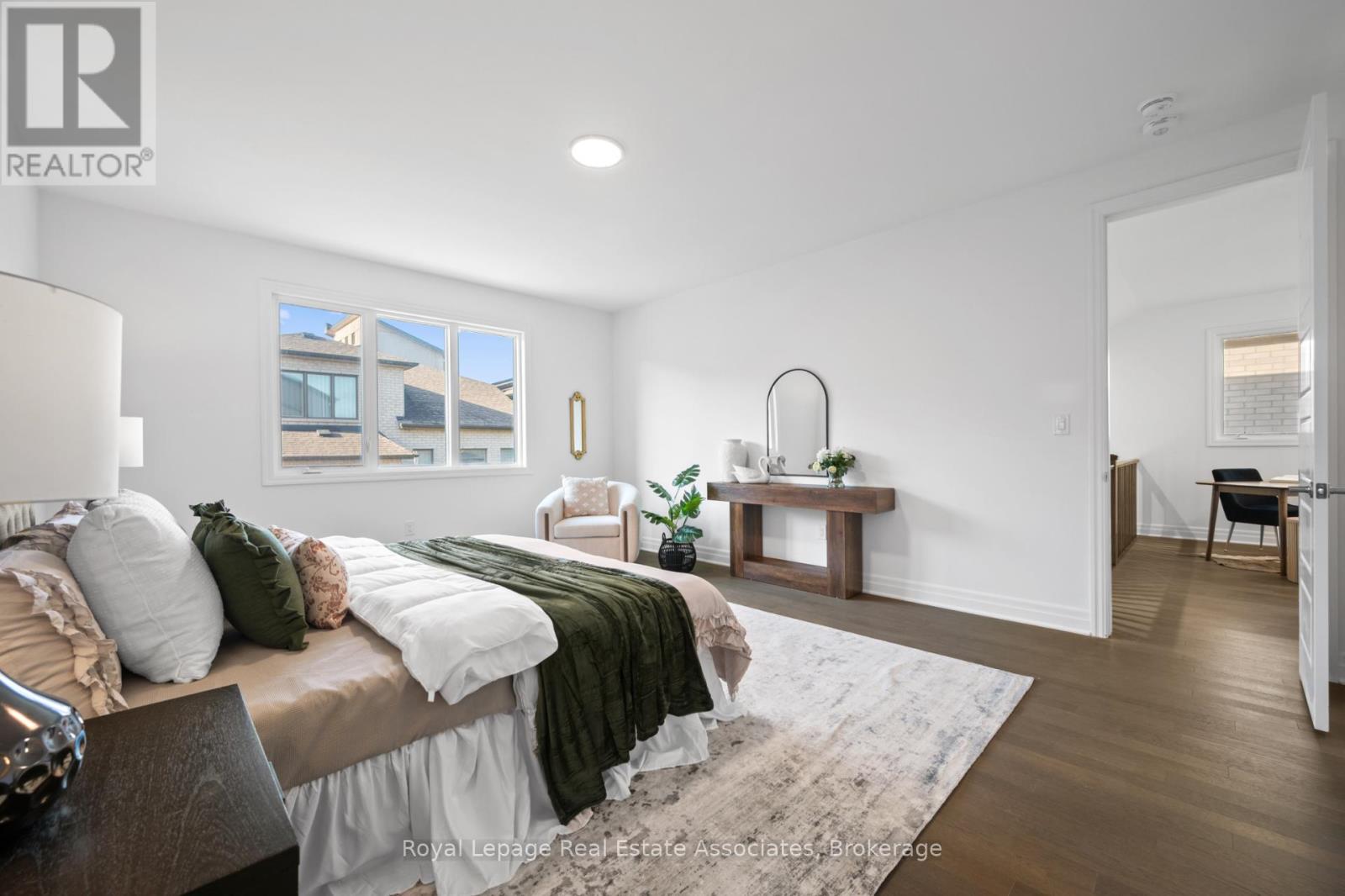 1249 Onyx Trail, Oakville, Ontario  L6H 8A8 - Photo 25 - W12516256