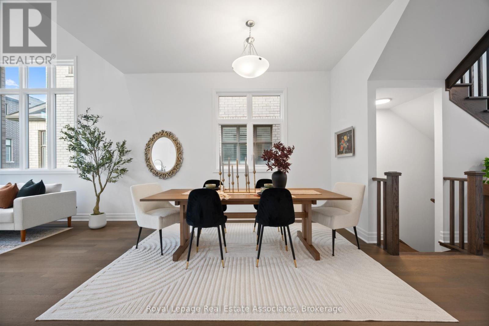 1249 Onyx Trail, Oakville, Ontario  L6H 8A8 - Photo 3 - W12516256