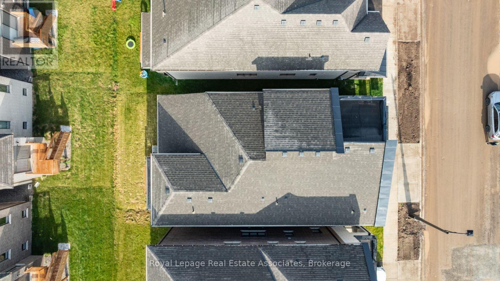 1249 Onyx Trail, Oakville, Ontario  L6H 8A8 - Photo 42 - W12516256