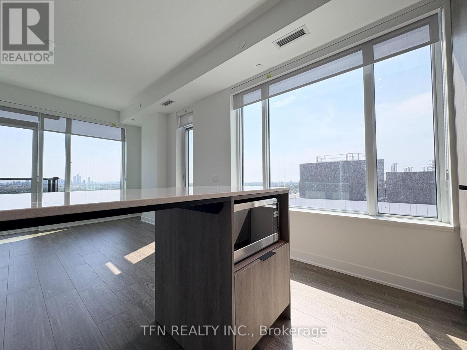 1703 - 2495 Eglinton Avenue W, Mississauga, Ontario  L5M 2T2 - Photo 14 - W12516284