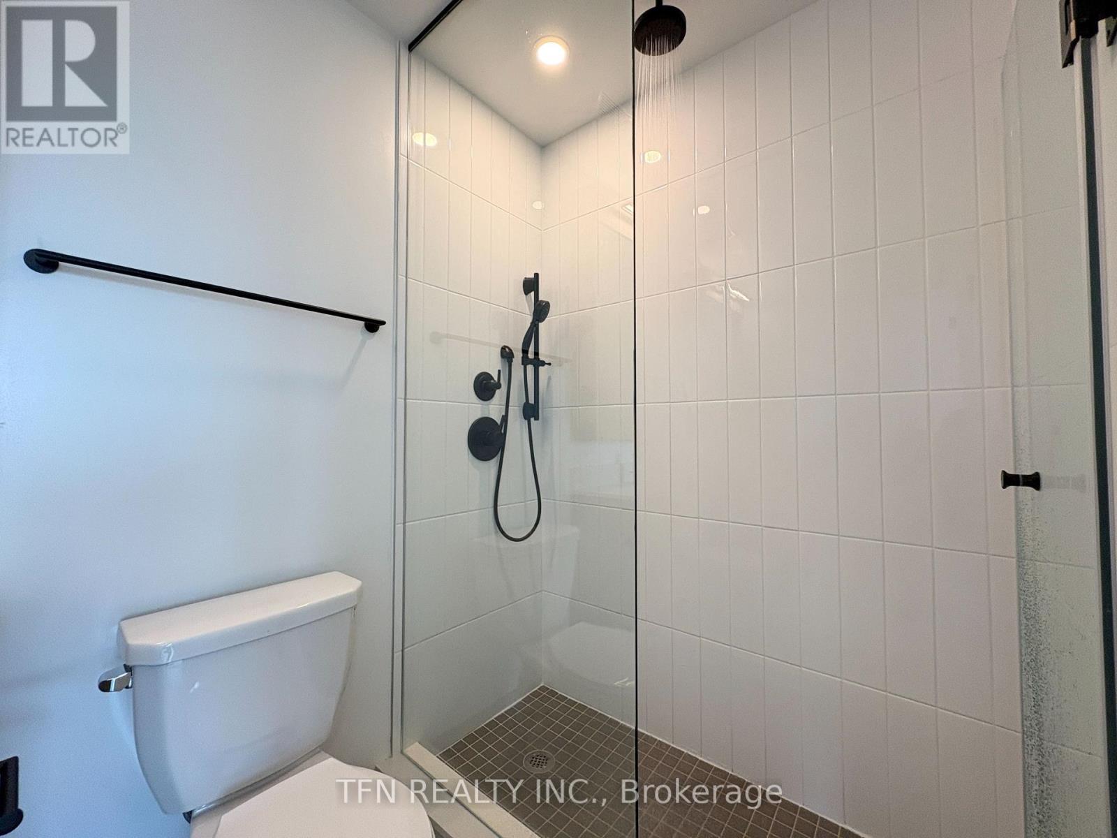 1703 - 2495 Eglinton Avenue W, Mississauga, Ontario  L5M 2T2 - Photo 19 - W12516284