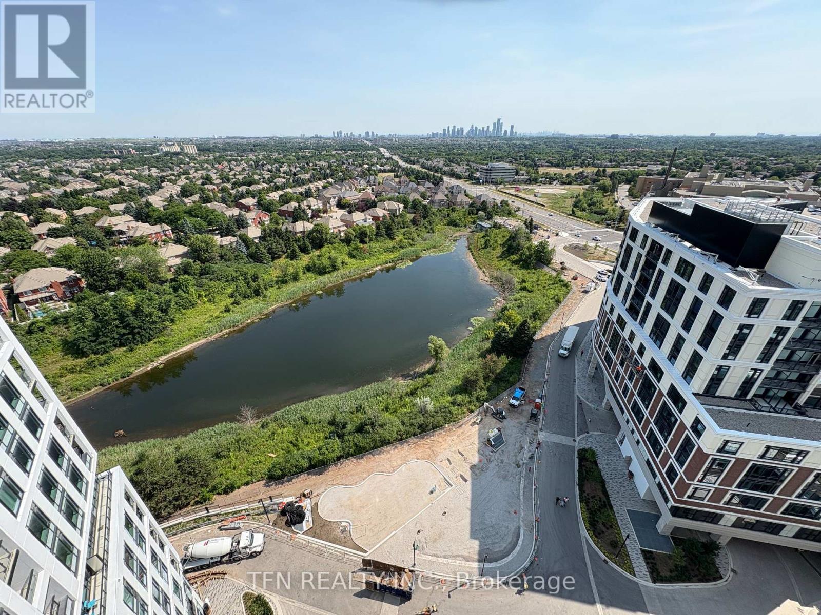 1703 - 2495 Eglinton Avenue W, Mississauga, Ontario  L5M 2T2 - Photo 24 - W12516284