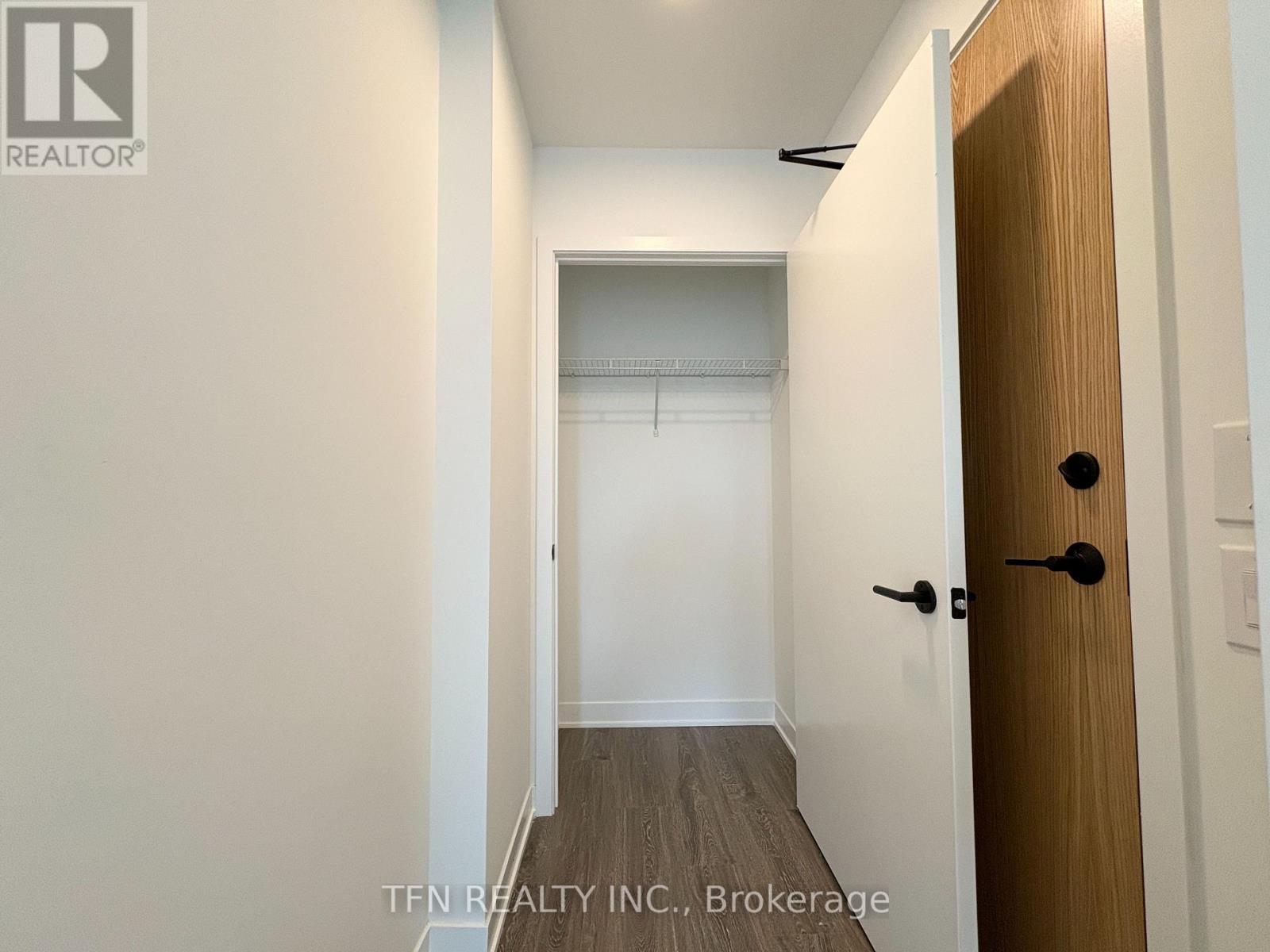 1703 - 2495 Eglinton Avenue W, Mississauga, Ontario  L5M 2T2 - Photo 31 - W12516284