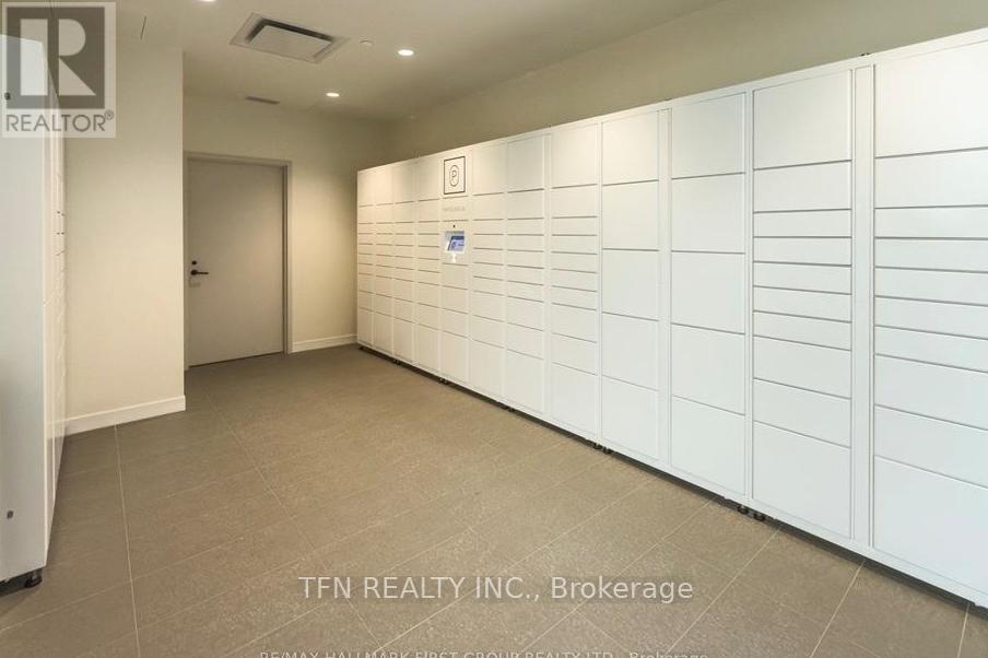 1703 - 2495 Eglinton Avenue W, Mississauga, Ontario  L5M 2T2 - Photo 45 - W12516284