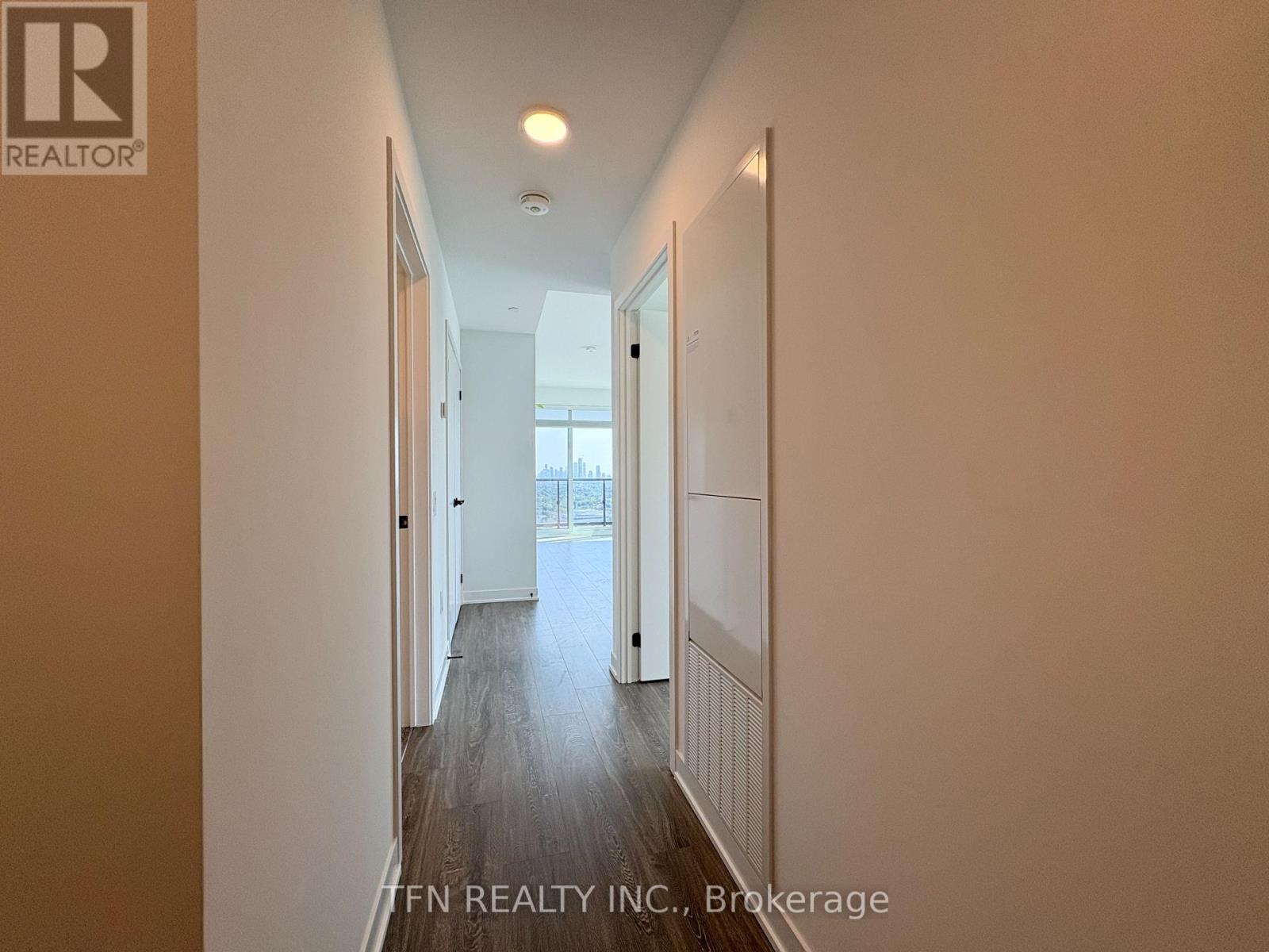 1703 - 2495 Eglinton Avenue W, Mississauga, Ontario  L5M 2T2 - Photo 5 - W12516284