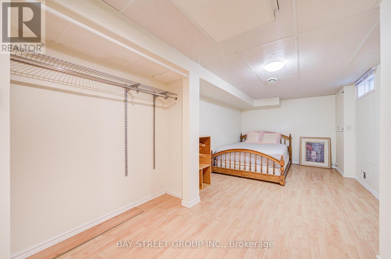 1307 Barberry Green, Oakville, Ontario  L6M 2A7 - Photo 43 - W12516286