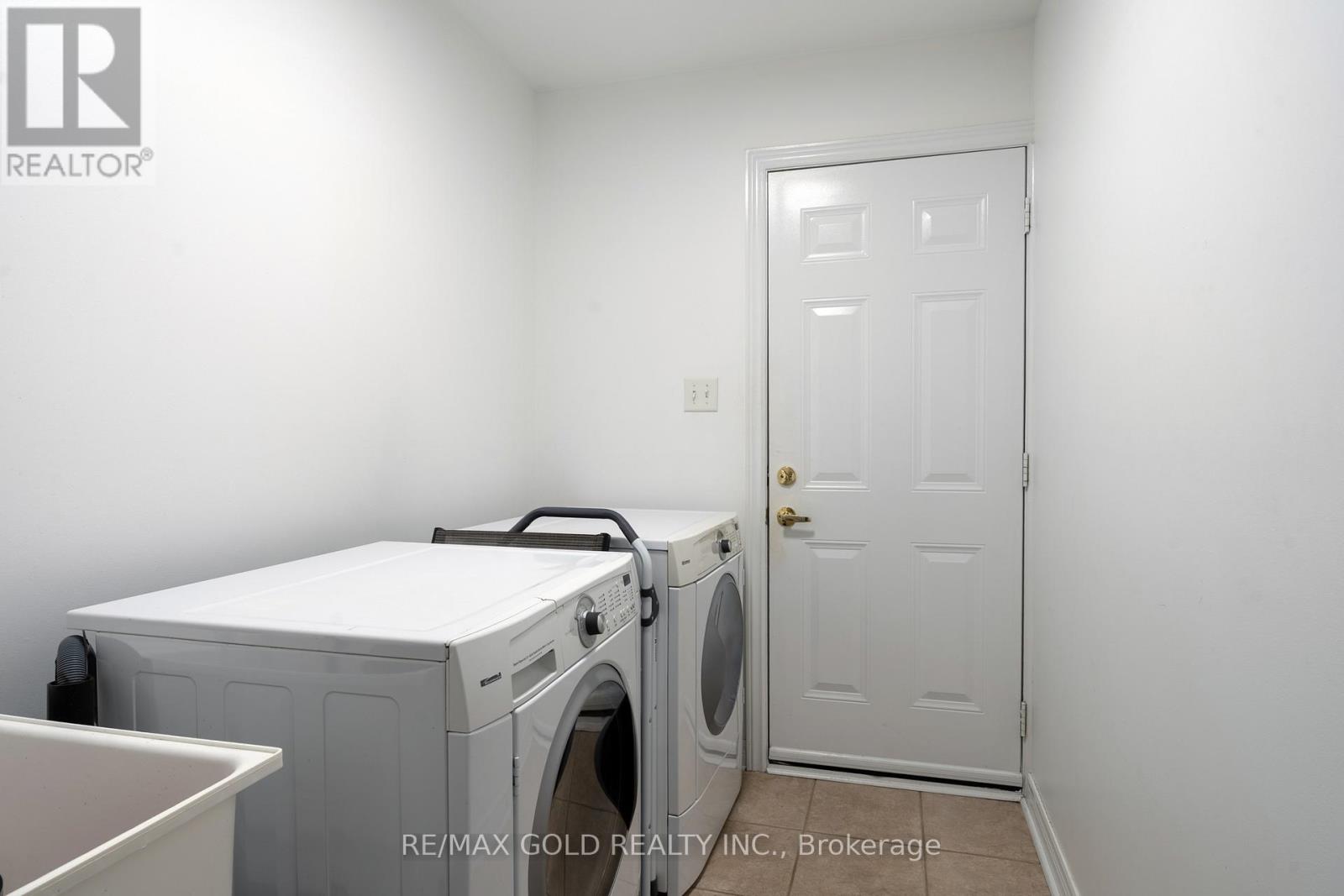 67 Locust Drive, Brampton, Ontario  L6R 0W2 - Photo 33 - W12516348