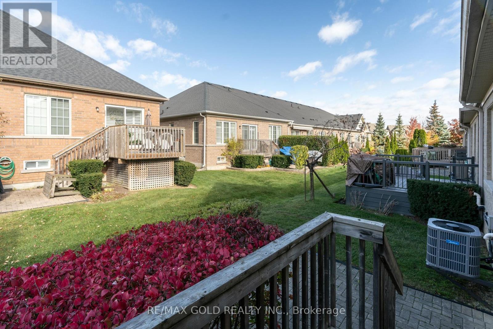 67 Locust Drive, Brampton, Ontario  L6R 0W2 - Photo 37 - W12516348