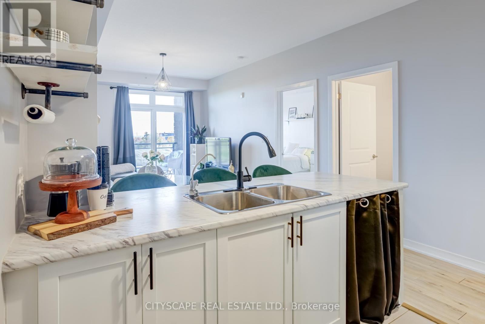 332 - 5010 Corporate Drive, Burlington, Ontario  L7L 0H6 - Photo 7 - W12516354