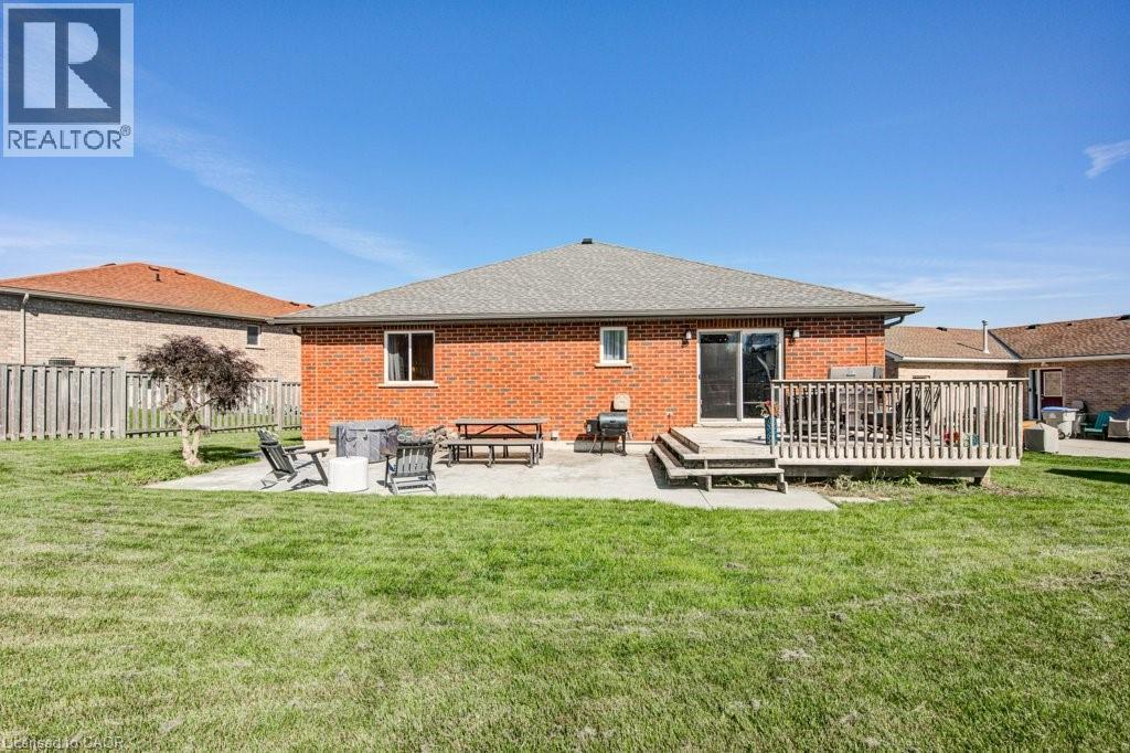 25 Pickett Court, Mitchell, Ontario  N0K 1N0 - Photo 36 - 40776125