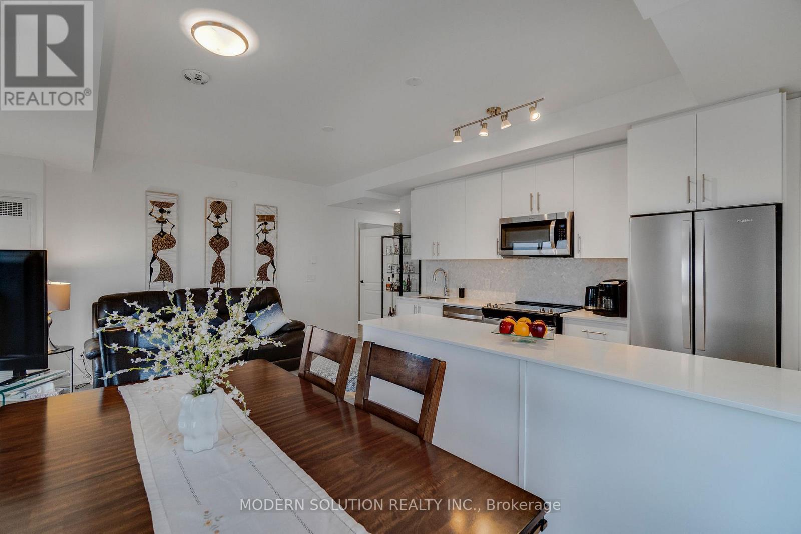 908 - 345 Wheat Boom Drive, Oakville, Ontario  L6H 7X4 - Photo 14 - W12516356