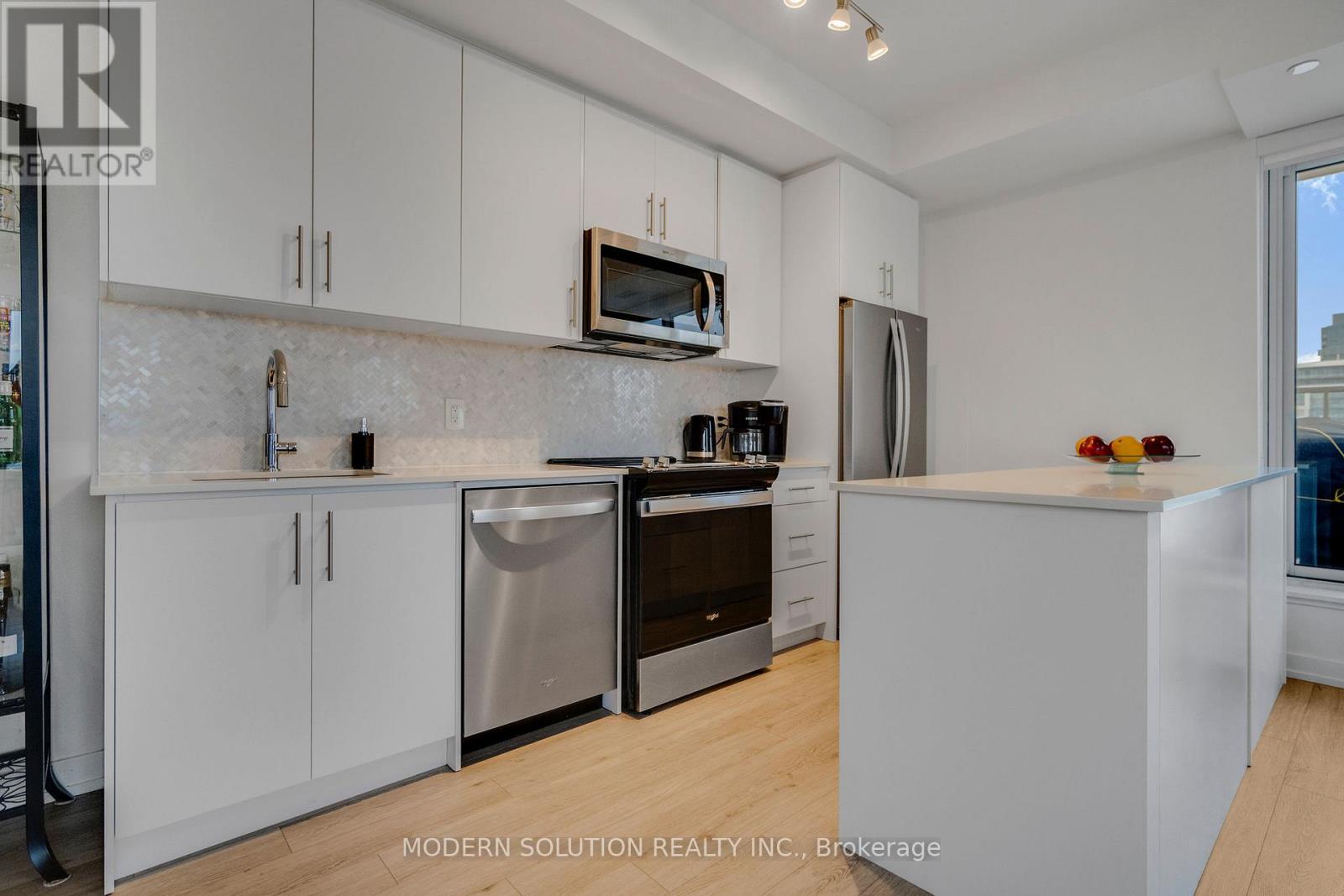 908 - 345 Wheat Boom Drive, Oakville, Ontario  L6H 7X4 - Photo 15 - W12516356