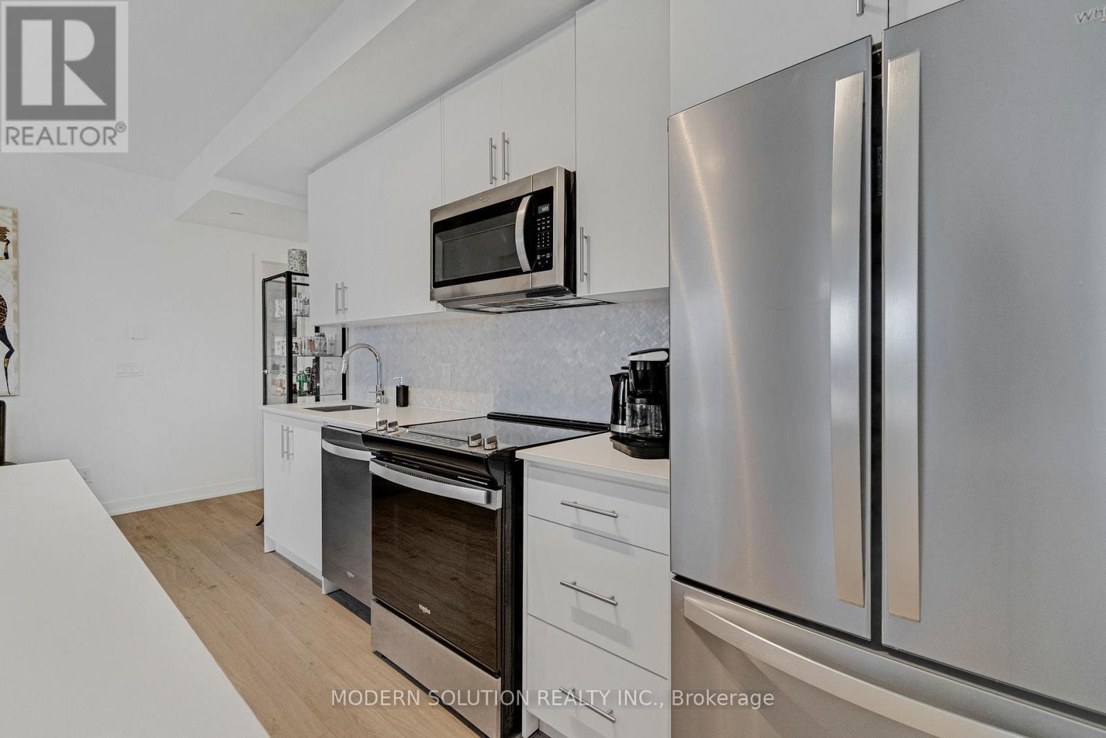 908 - 345 Wheat Boom Drive, Oakville, Ontario  L6H 7X4 - Photo 16 - W12516356