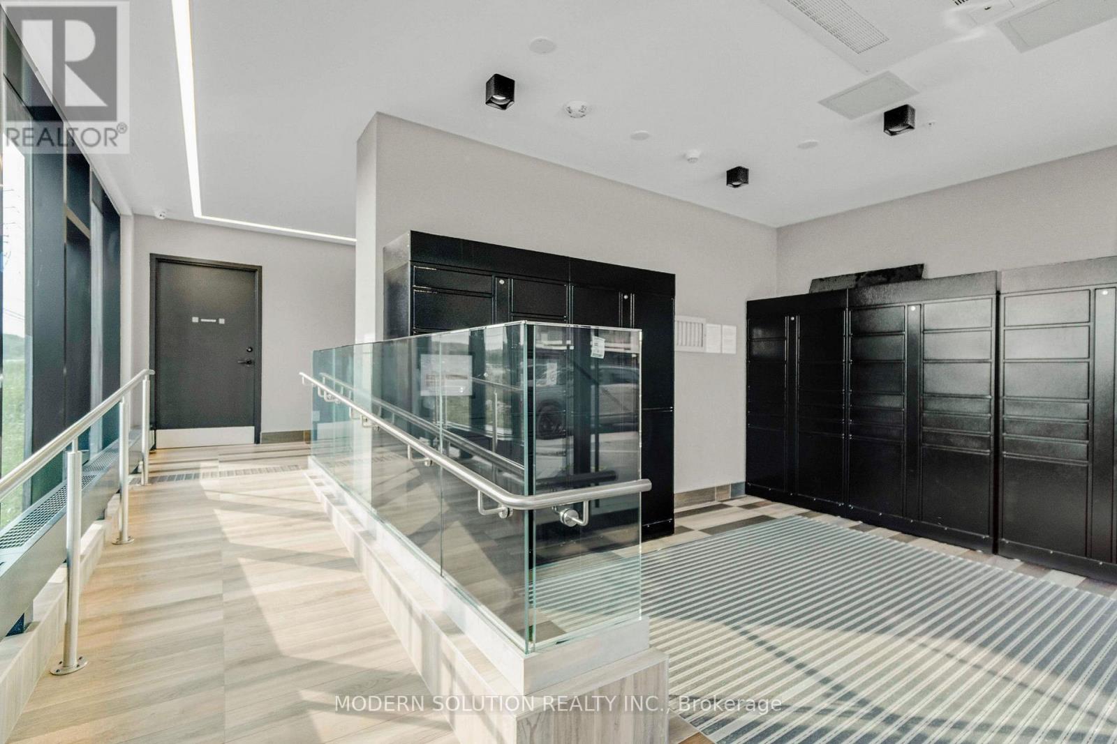 908 - 345 Wheat Boom Drive, Oakville, Ontario  L6H 7X4 - Photo 3 - W12516356