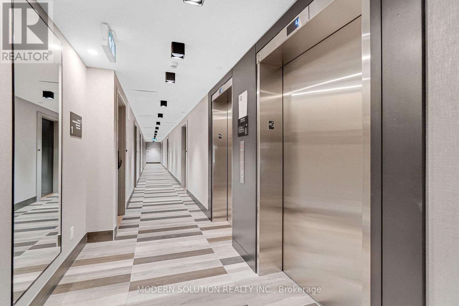 908 - 345 Wheat Boom Drive, Oakville, Ontario  L6H 7X4 - Photo 6 - W12516356