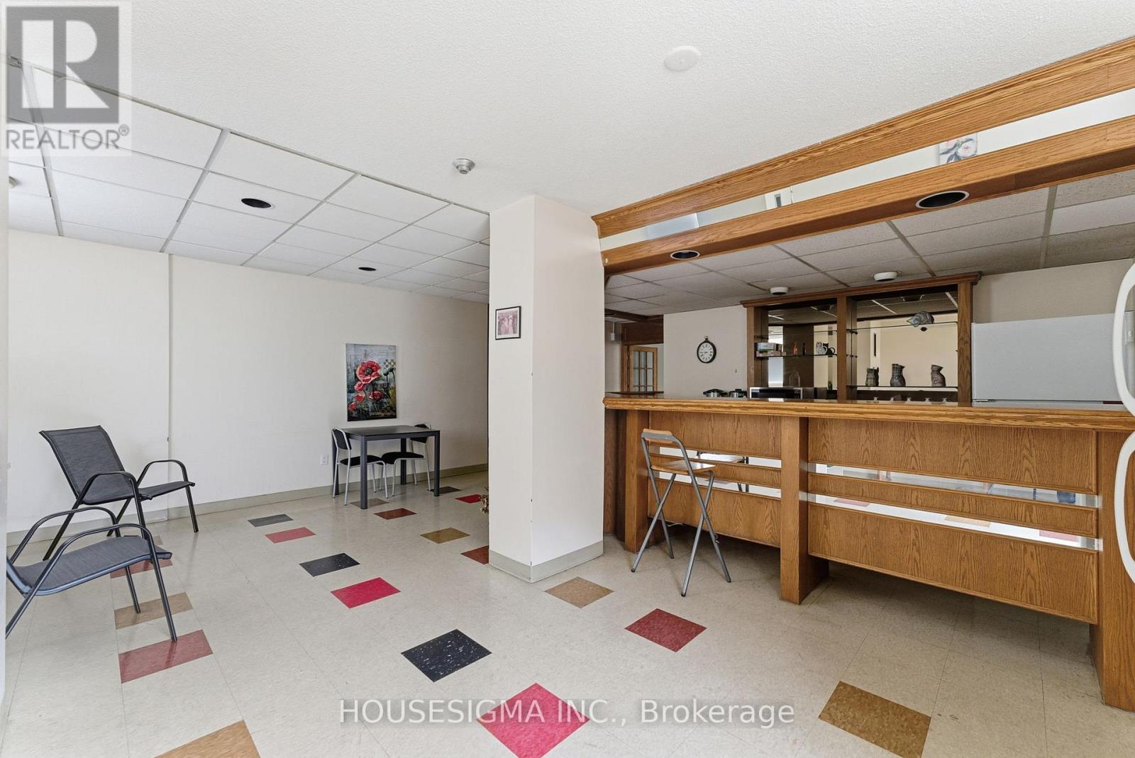 2006 - 1535 Lakeshore Road E, Mississauga, Ontario  L5E 3E2 - Photo 32 - W12516372