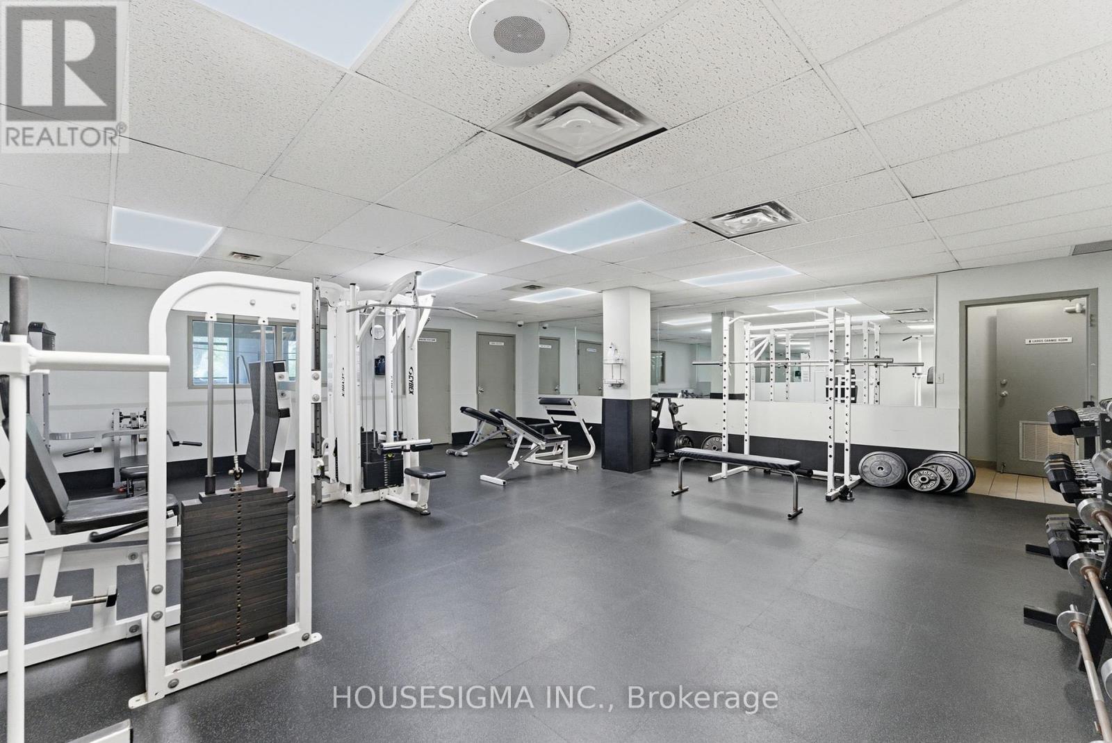 2006 - 1535 Lakeshore Road E, Mississauga, Ontario  L5E 3E2 - Photo 33 - W12516372