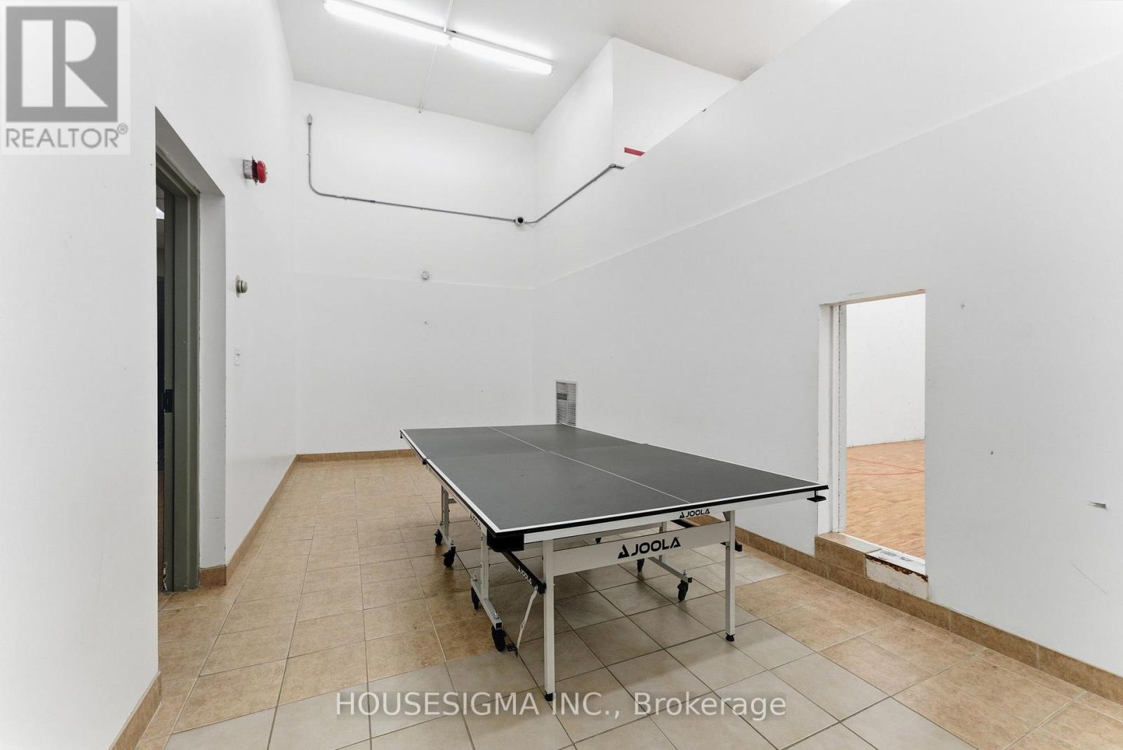 2006 - 1535 Lakeshore Road E, Mississauga, Ontario  L5E 3E2 - Photo 37 - W12516372