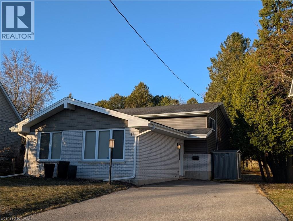 17 Roosevelt Avenue, Waterloo, Ontario  N2H 2N2 - Photo 2 - 40778948