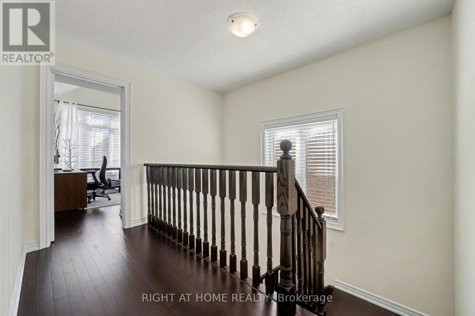 10 Dalecrest Road, Brampton, Ontario  L6X 5N3 - Photo 15 - W12516416