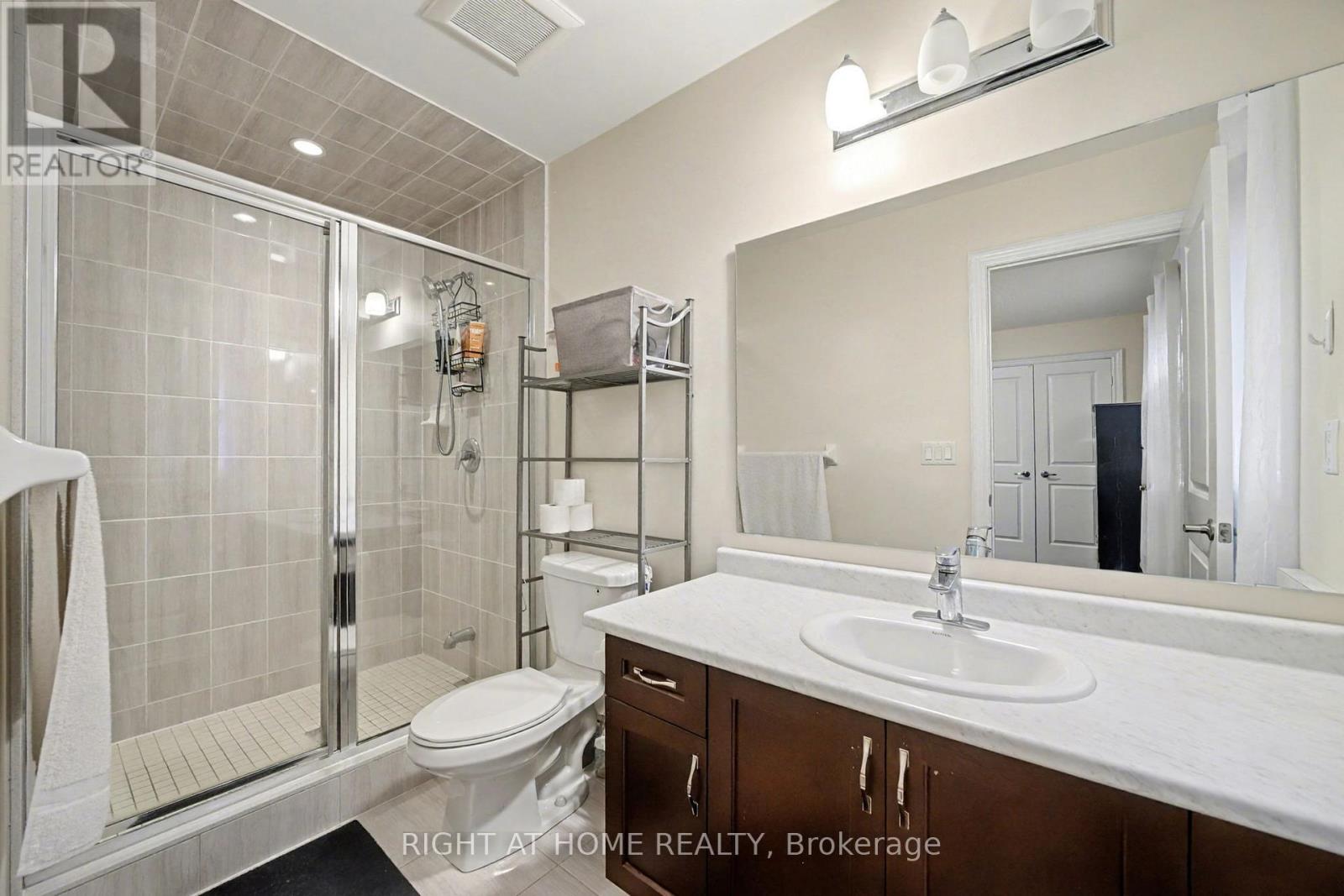 10 Dalecrest Road, Brampton, Ontario  L6X 5N3 - Photo 19 - W12516416