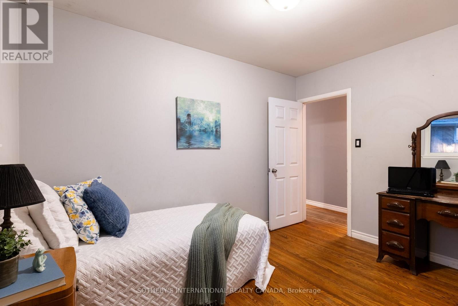 14 Beckenham Court, Toronto, Ontario  M9C 3K9 - Photo 19 - W12516432