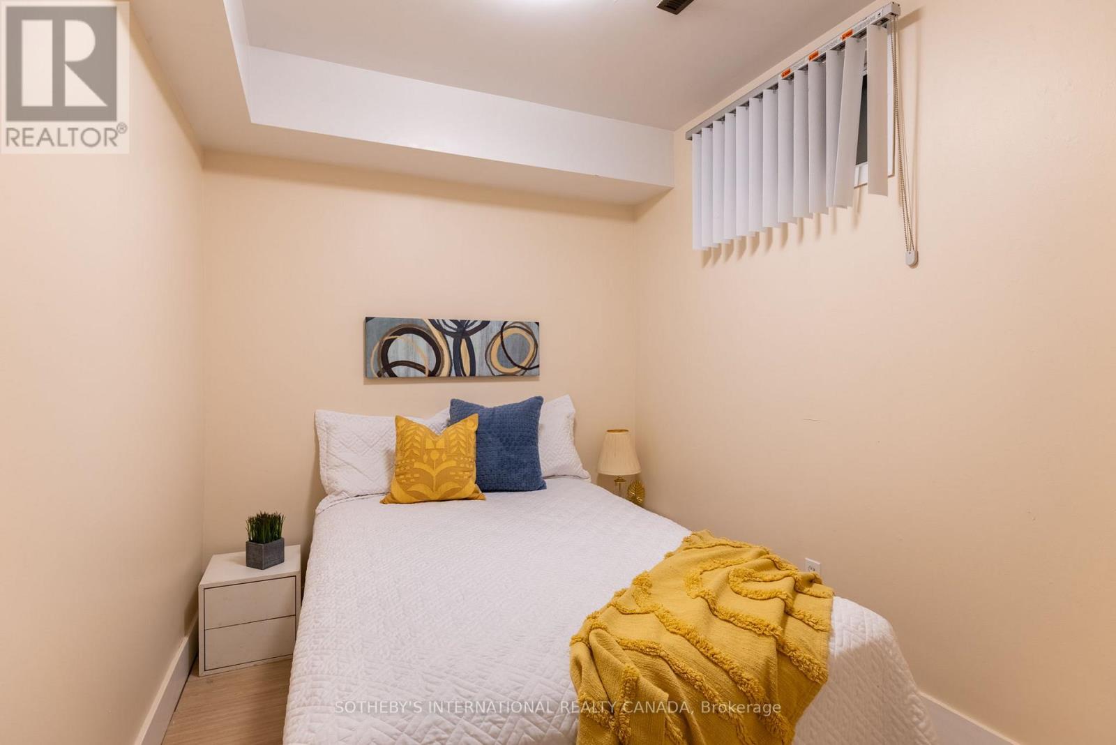 14 Beckenham Court, Toronto, Ontario  M9C 3K9 - Photo 31 - W12516432