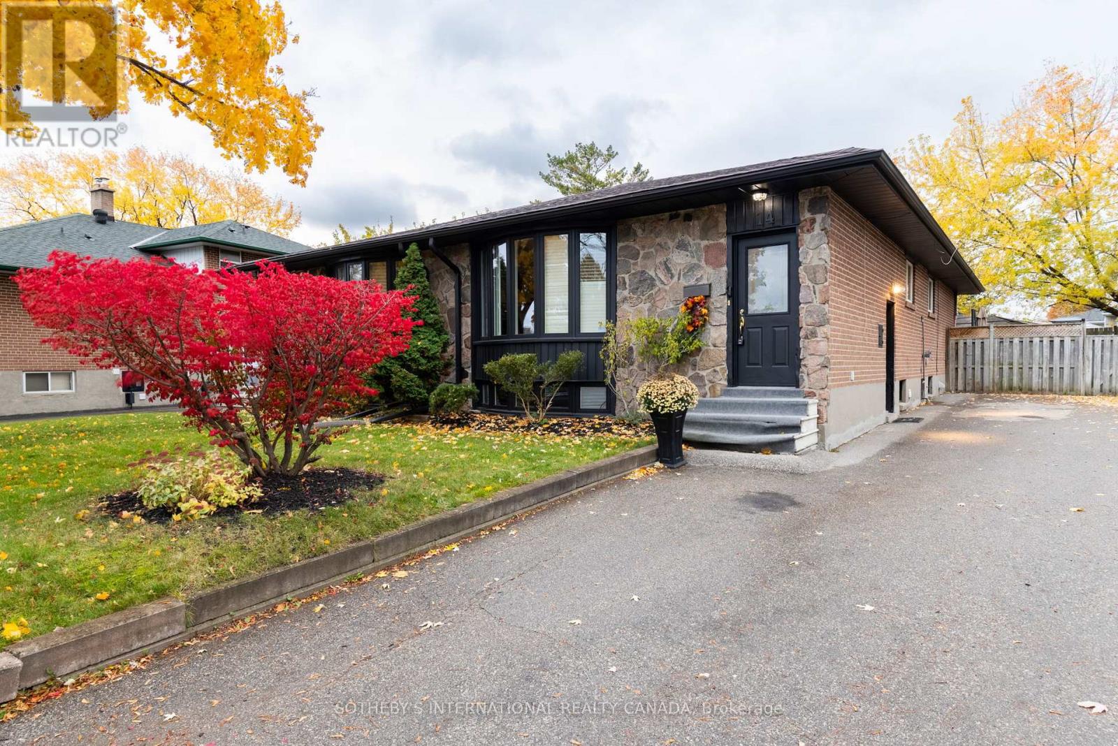 14 Beckenham Court, Toronto, Ontario  M9C 3K9 - Photo 34 - W12516432