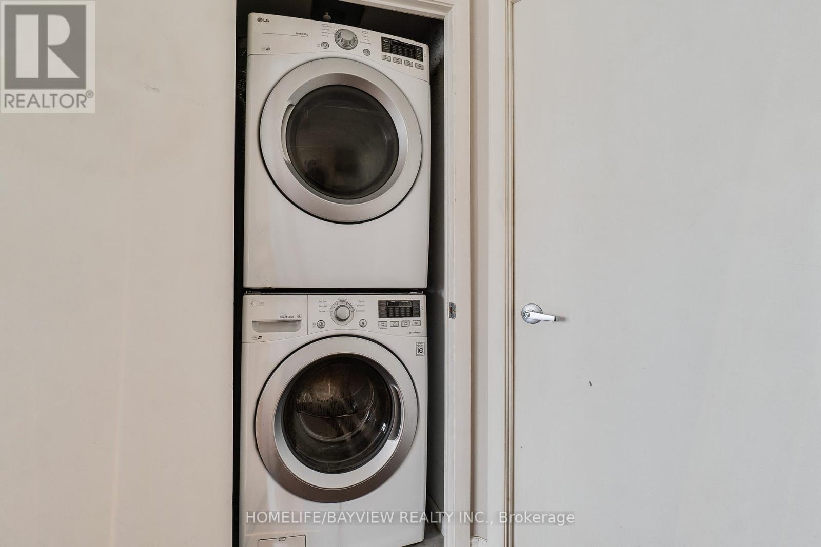 315 - 185 Legion Road N, Toronto, Ontario  M8Y 0A1 - Photo 11 - W12516436