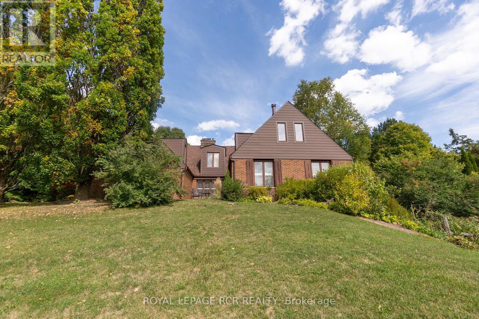 8225 Finnerty Side Road, Caledon, Ontario  L7E 0H6 - Photo 2 - W12516462