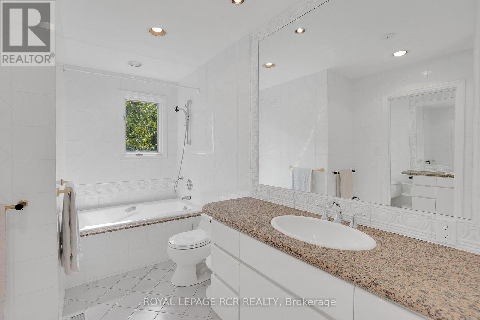 8225 Finnerty Side Road, Caledon, Ontario  L7E 0H6 - Photo 25 - W12516462