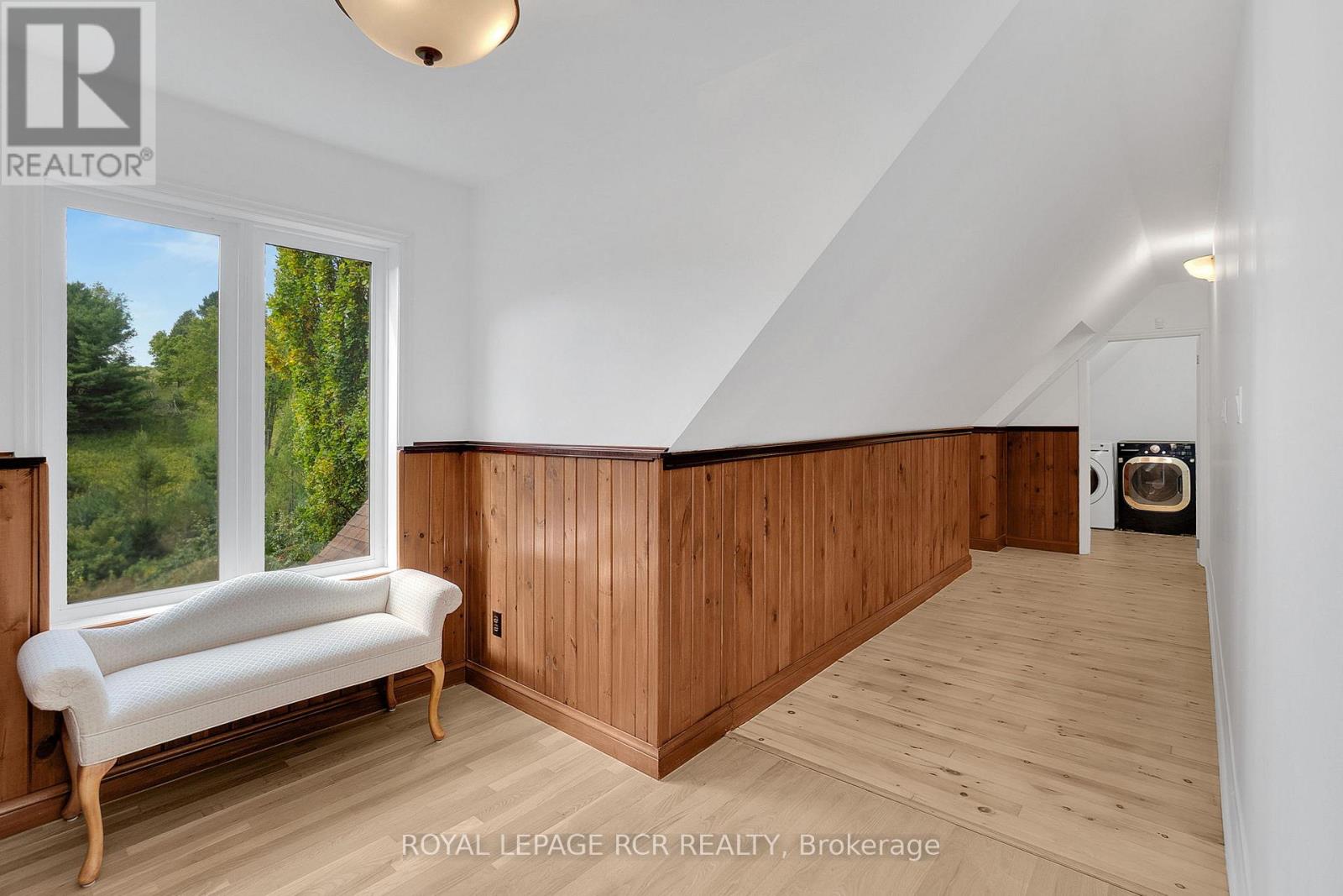 8225 Finnerty Side Road, Caledon, Ontario  L7E 0H6 - Photo 32 - W12516462