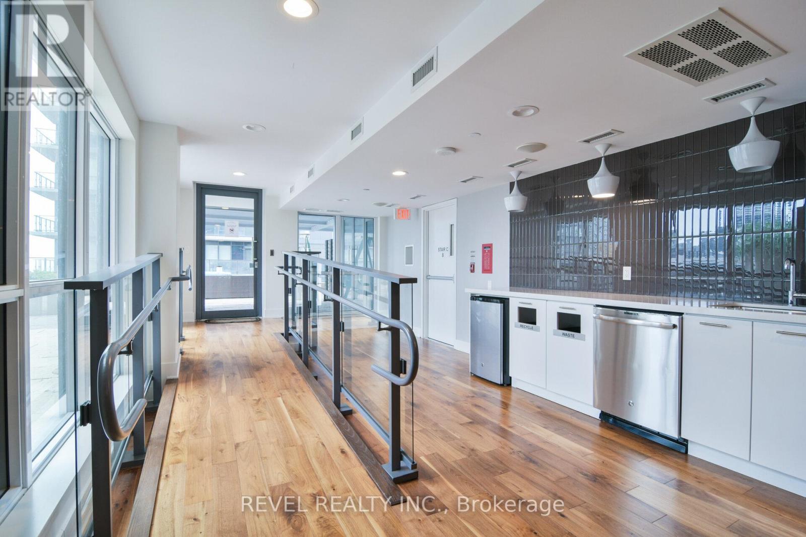 1406 - 2220 Lakeshore Boulevard W, Toronto, Ontario  M8V 0C1 - Photo 40 - W12516484