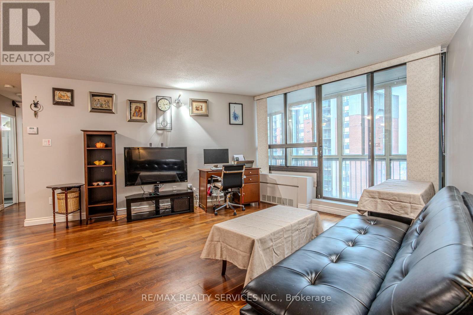 1305 - 20 Mississauga Valley Boulevard, Mississauga, Ontario  L5A 3S1 - Photo 10 - W12516486