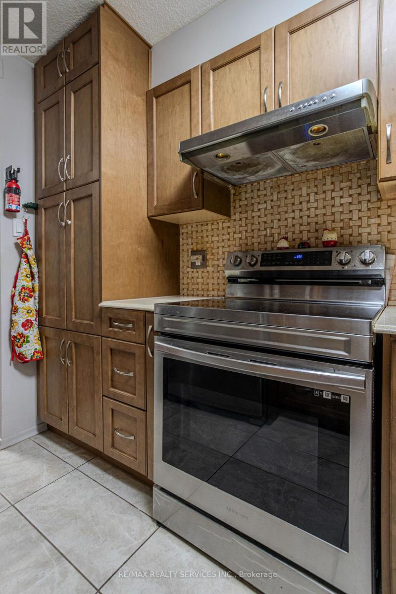 1305 - 20 Mississauga Valley Boulevard, Mississauga, Ontario  L5A 3S1 - Photo 15 - W12516486