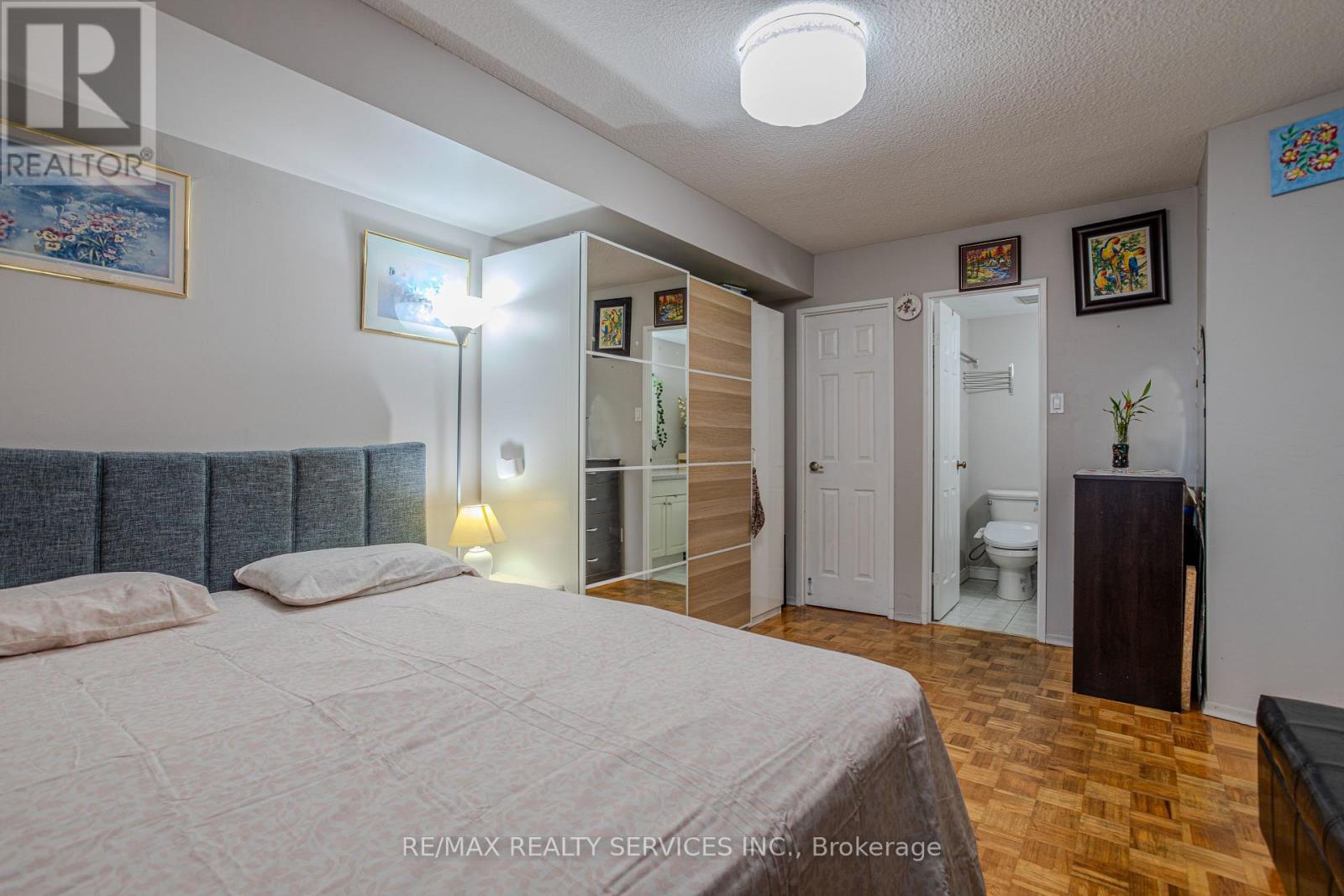 1305 - 20 Mississauga Valley Boulevard, Mississauga, Ontario  L5A 3S1 - Photo 17 - W12516486